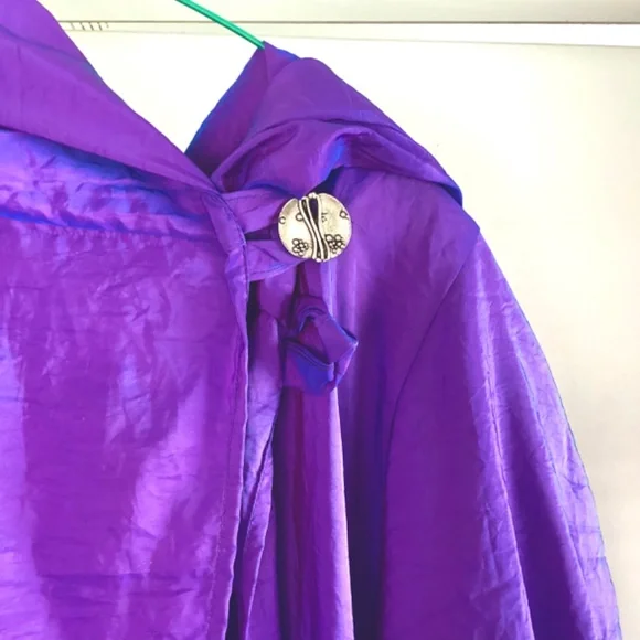 Iridescent long vintage cloak - Eras - Taylor Swift - Costume - Picture 1 of 16